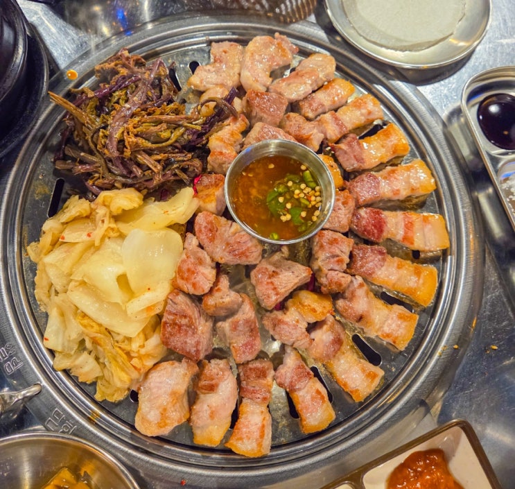  사하구 신평동 삼겹살 구워주는 고기집 삼굽살 신평점
