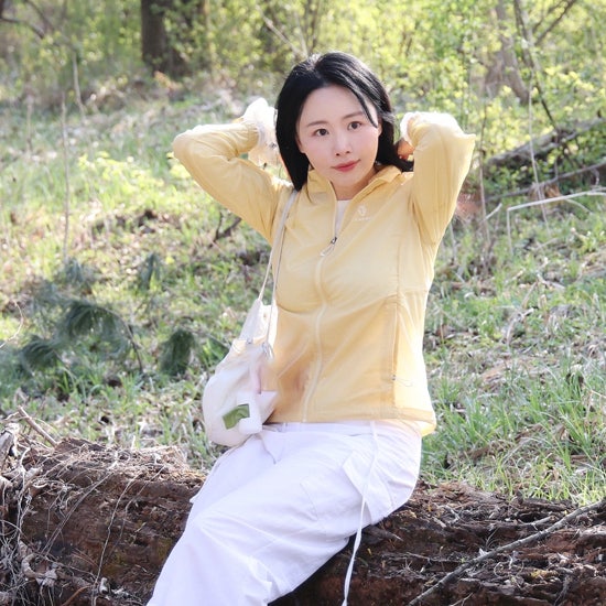 여름 등산 자켓 찾는다면? 블랙야크 여자 경량 바람막이 에어플라이 추천