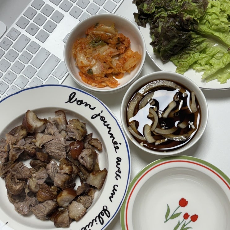  쫀득하고 부드러운 힙잇 순살족발 저렴한 밀키트 야식 추천