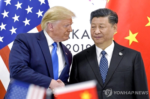 中, 대미 관세 125%로 상향 '맞불'…"숫자놀음 이제 무시" 中, 대미 관세 125%로 상향 '맞불'…"숫자놀음 이제 무시"