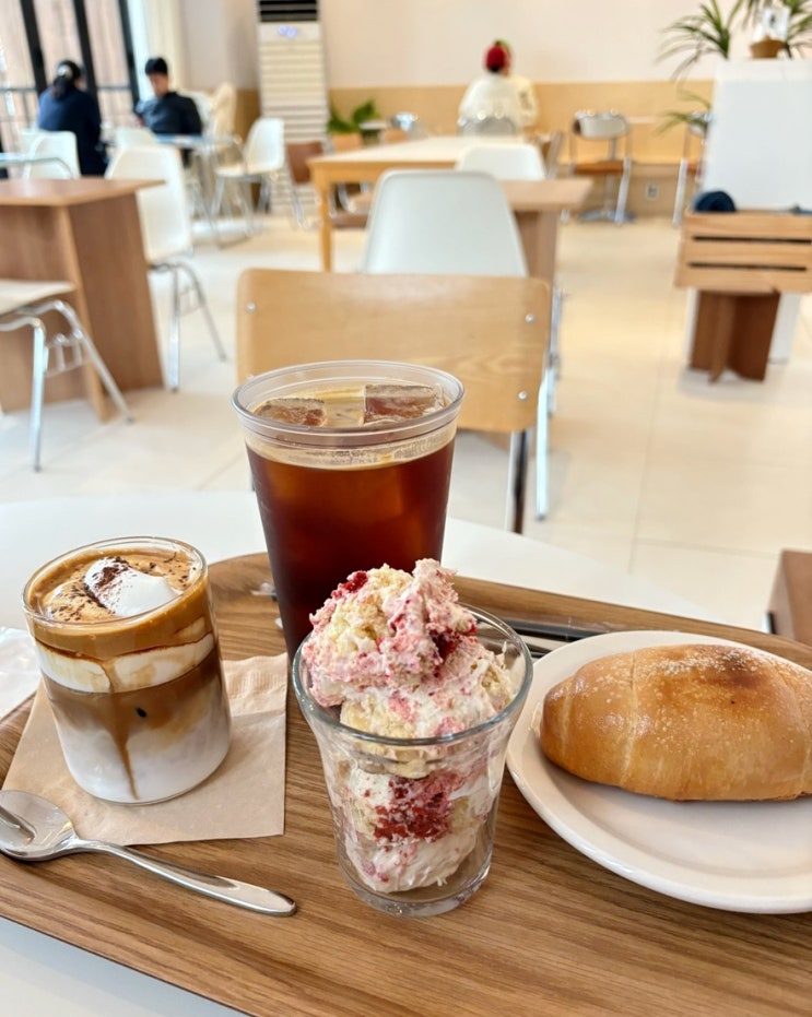  [김포/고촌] 근교카페 주차 커피 디저트 푸딩 베이커리가 맛있는 카페 내돈내산_bake29s