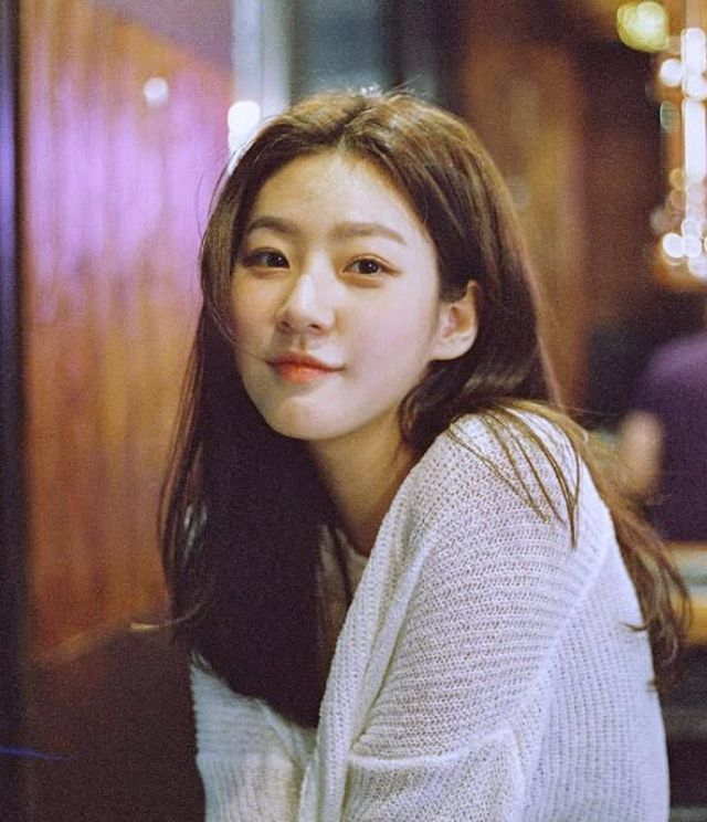 "김새론, 김수현 전 남친 有…가수와 사랑"vs유족 "사실무근"