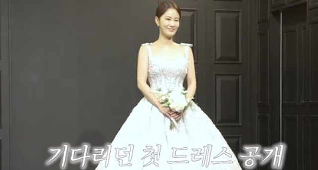  ‘7월 결혼’ 김준호, 김지민 웨딩드레스 피팅에 “이렇게 예뻤나…그리스 여신 같아”