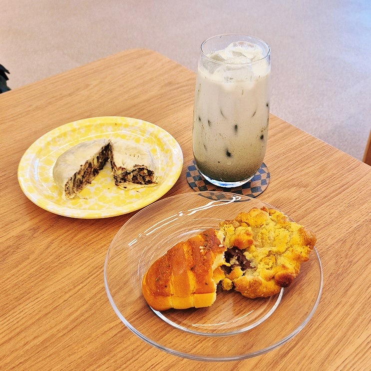  서산 빵집 맛집 제제딜라잇 명란소금빵 모찌빵 쿠키까지 다 맛있는 서산 베이커리 카페 후기