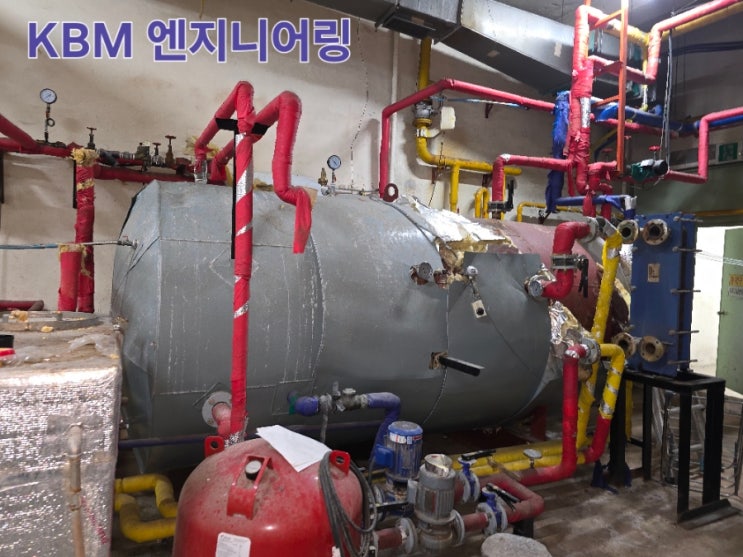  기계실 온수탱크누수 철제 온수탱크 누수 용접 보수