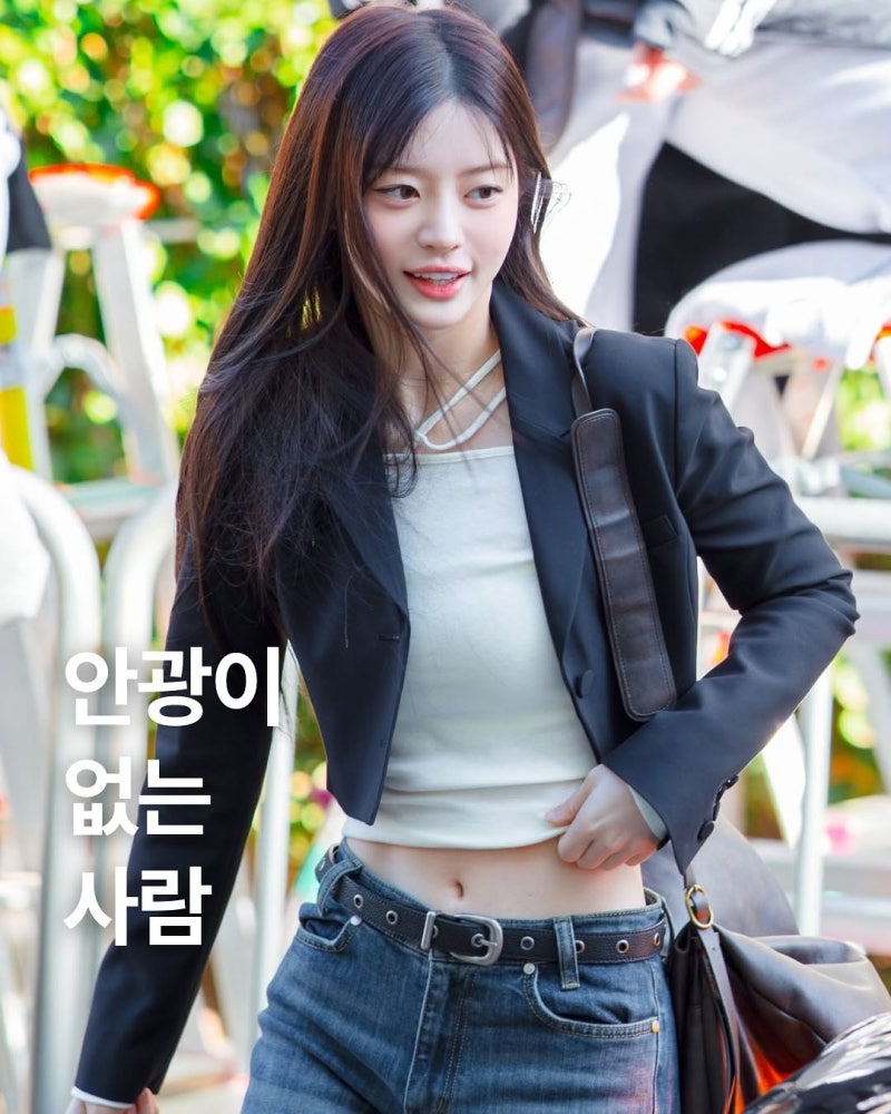 민주 아일릿 데일리룩 사복 Acne Studios, Demonia, 2000 Archives, Adidas, BP2 Disorder, Fancy Club