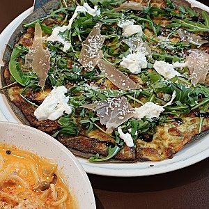 광화문 디타워 맛집 닥터로빈 할인 및 점심 웨이팅 후기