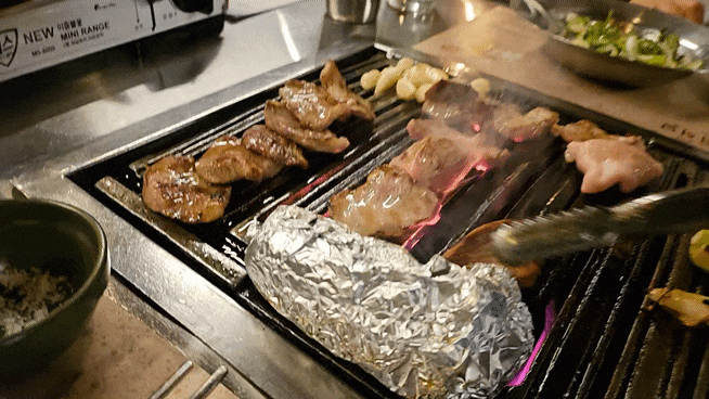  서울 약수 금돼지식당 주말 웨이팅 후 입장 지디싸인보고왔습니다