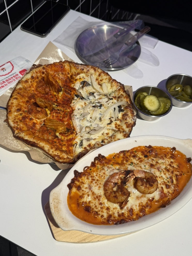  동아대맛집 노모어피자 하단점 옥수수 새우, 에멘탈 머쉬룸피자