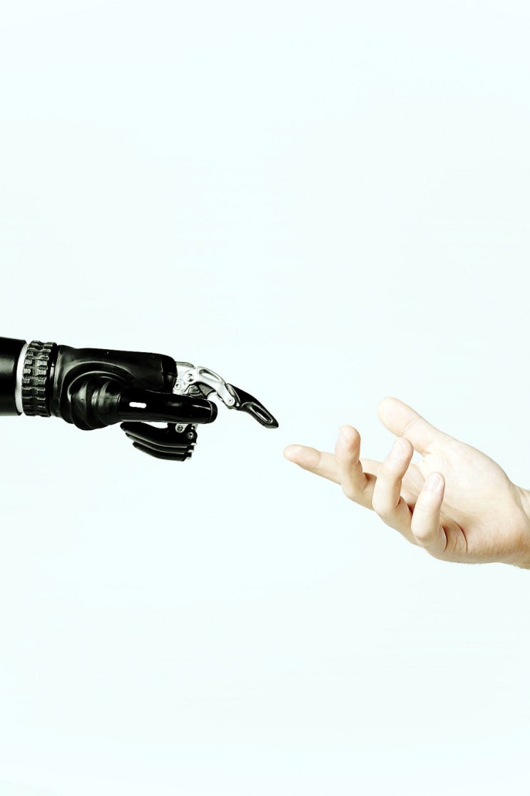 <b>안철수</b>, 10대 <b>대선 공약</b> 발표 "2035년까지 AI 3강 진입"