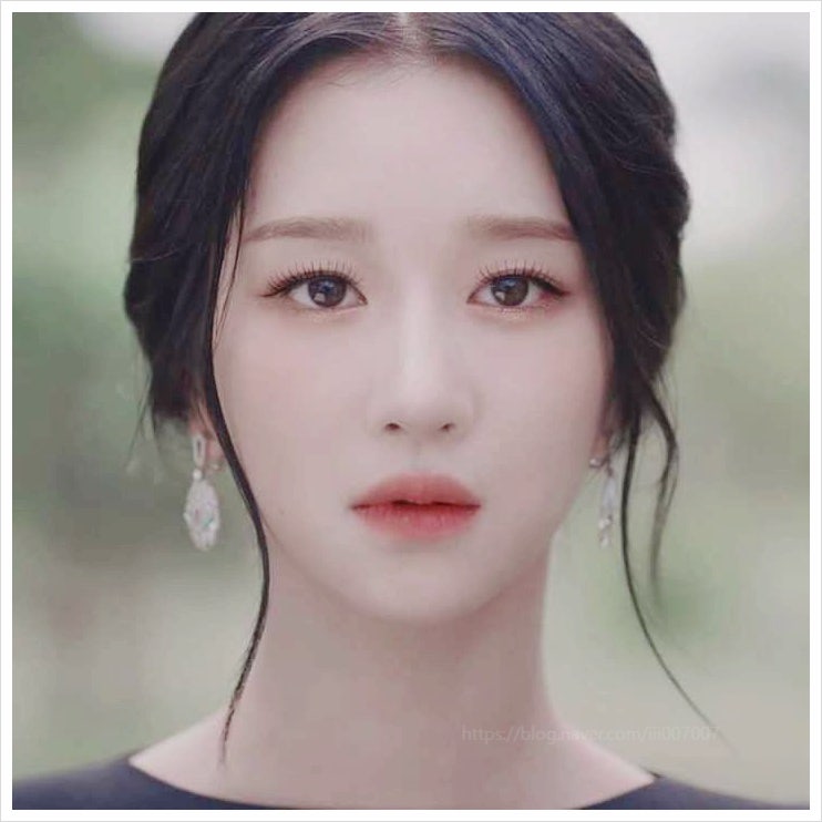  서예지 김수현 양다리설 언급부터 가스라이팅 패러디까지 정면돌파 SNL코리아 출연 논란에 시청자 반응은?