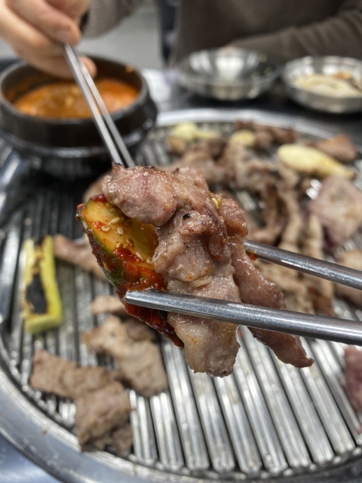 생갈비 생목살 맛있는 모현동구공탄 익산신상맛집 모임하기 좋은 익산 고기집 익산저녁 익산놀이방 있는 식당