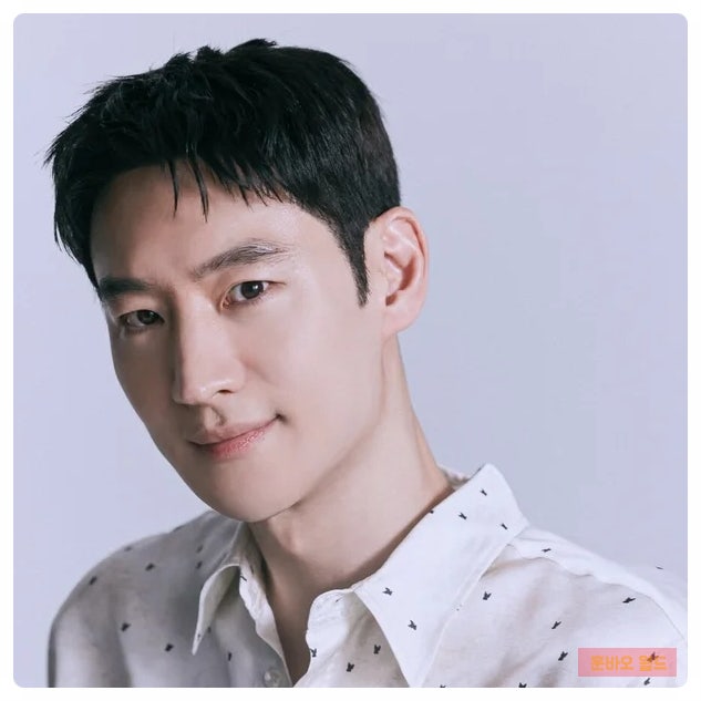 <b>이제훈</b>, ‘<b>시그널2</b>’·‘모범택시3’ 동시<b>촬영</b>에 인생 포기... 