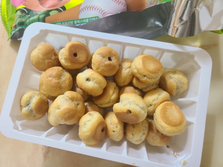  해태제과 신상과자 홈런볼 초코 말차 딸기 피스타치오 맛 비교 칼로리 가격 후기
