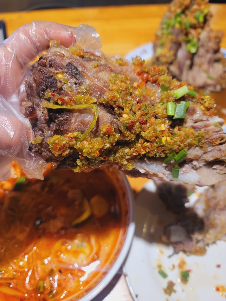  신사역맛집 태국전통음식 랭쌥맛집 추천 킹무까타(feat. 랭쌥맛집추천 똠양꿍)