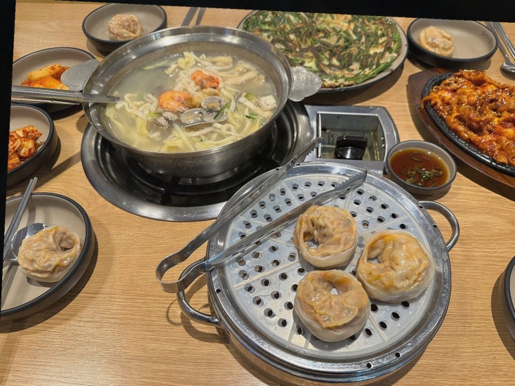  팔당원조칼제비 서현점, 서현 칼국수의 매력을 느낄 수 있는 맛집