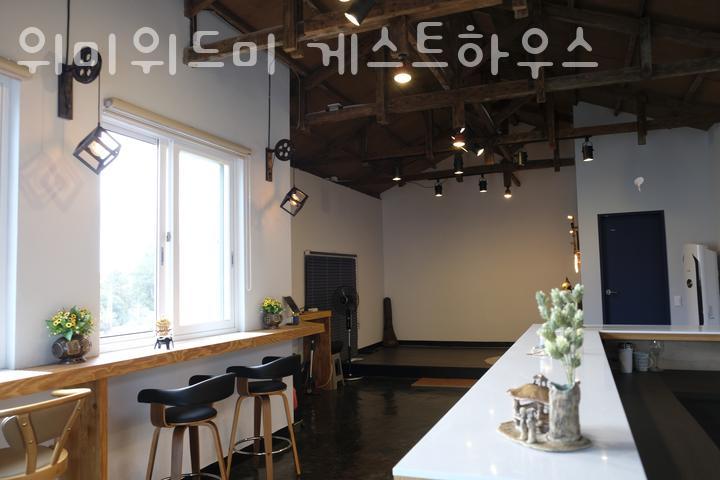위미위드미게스트하우스 사진 2