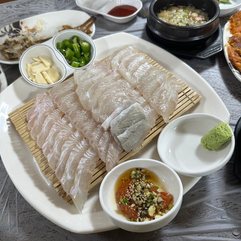 용운동 횟집 해산물맛집 섬마을