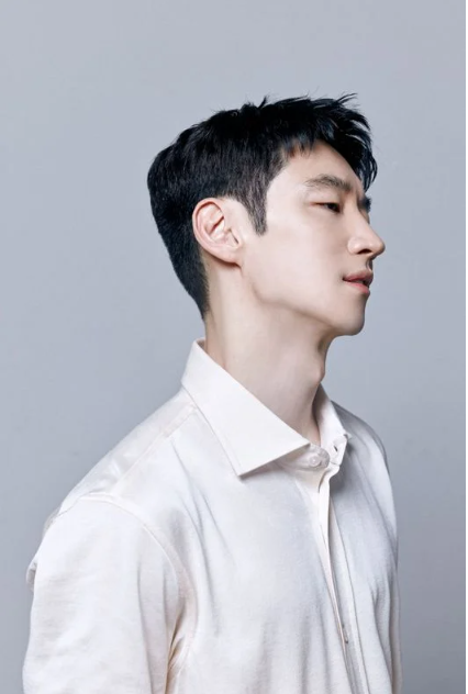 [Hot issue]<b>이제훈</b> "'<b>시그널2</b>'+'모범택시3' 동시<b>촬영</b>, 나를... 