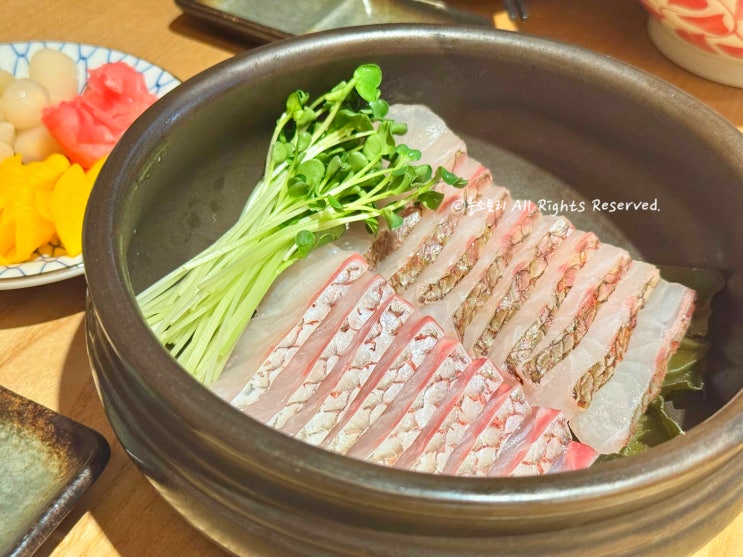 인사동 숨은 맛집 코미도리, 도미회 식감 미쳤네!