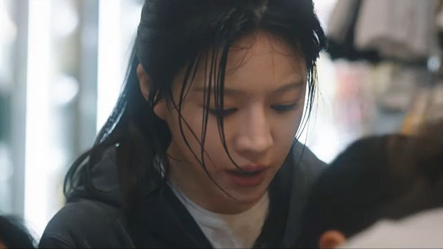  500억 대작 넘었다…첫방하자마자 케이블·종편 1위 싹쓸이한 한국 드라마