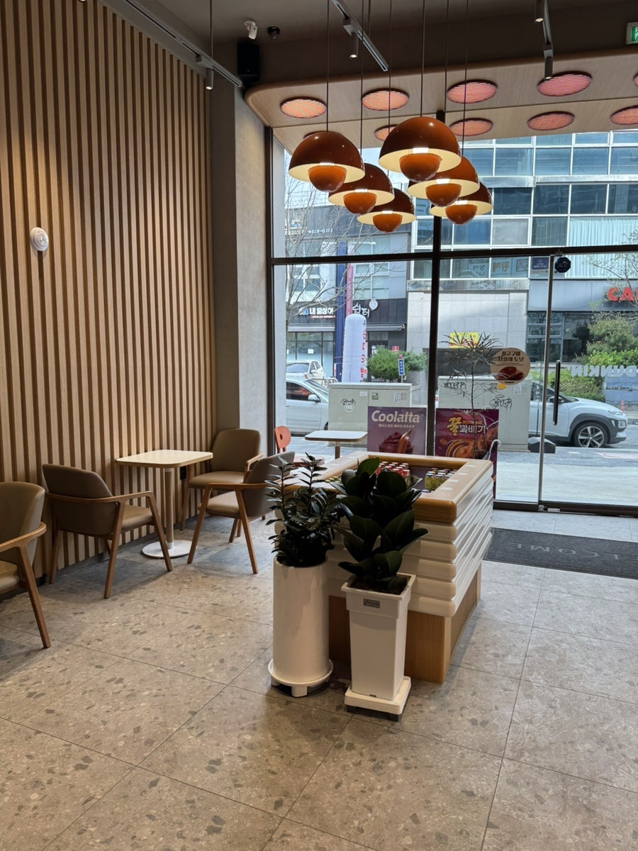 던킨 대전송촌점 사진 3