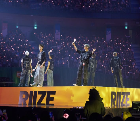  라이즈(RIIZE) 2025 월드투어 완벽정리  티켓예매 꿀팁·SMTOWN LIVE·도쿄돔·런던 일정까지!