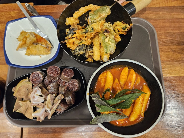  여기요 여기!! 당신이 찾던 분식 맛집 여기 있어요!!. 파주 운정. 더맛 분식
