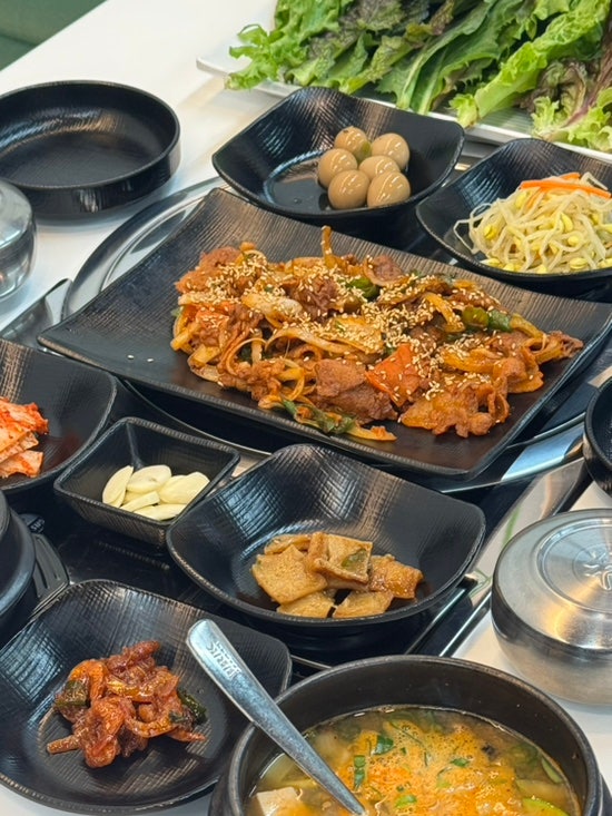 평촌맛집 | 제육볶음 쌈밥정식 채소미담 안양평촌본점 리뷰