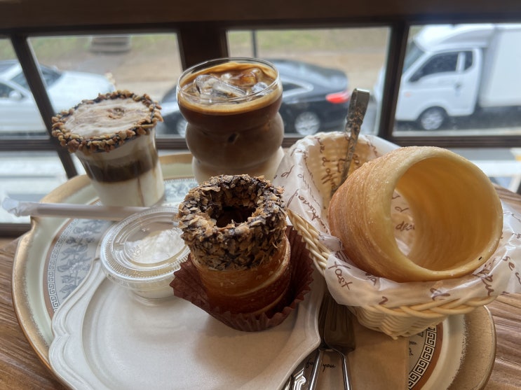  [굴뚝빵]수원_호뜨프라하_행궁동_카페_맛집