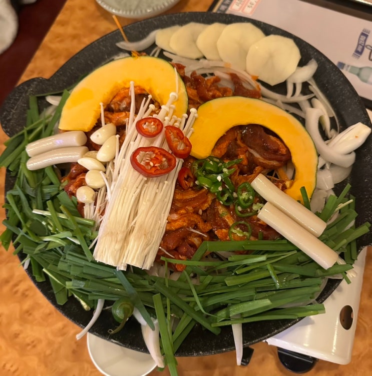  상남동 오리고기 맛집 회식하기 좋은 시나브로