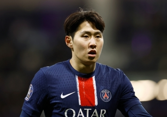 이적설 중심 PSG 이강인, UCL 2시즌 연속 4강 도전, 애스턴빌라전 선발 라인업 가능성 낮아 이적설 중심 PSG 이강인, UCL 2시즌 연속 4강 도전, 애스턴빌라전 선발 라인업 가능성 낮아