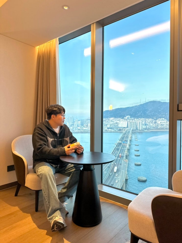 부산 5성급 호텔 윈덤그랜드부산 : 송도 프리미엄 킹 수영장