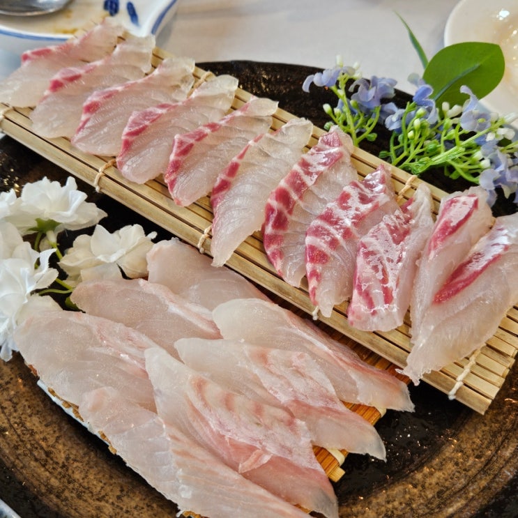  부산 민락동 해산물맛집 광안리 오션뷰가 보이는 대영횟집