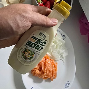 노브랜드 홀스래디쉬소스 연어요리 필수템