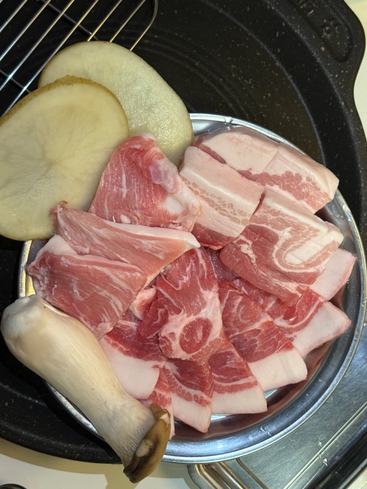  전포동 집구석 고기집 레트로 컨셉의 노포 분위기 맛집