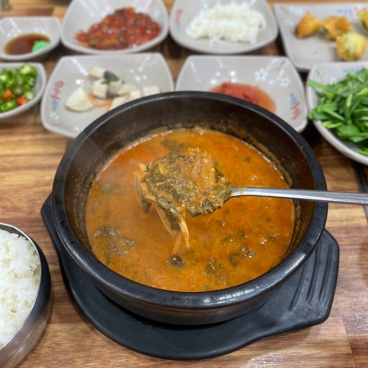 상무지구 추어탕 맛집 마중물 추어탕 상무직영점(어리굴젓 맛집) 상무지구 추어탕 맛집 마중물 추어탕 상무직영점(어리굴젓 맛집)