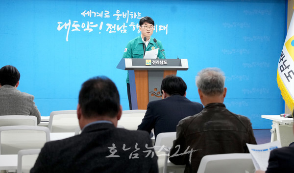  14일 무안 돼지농장 3곳 구제역 발생…신속 초동 방역