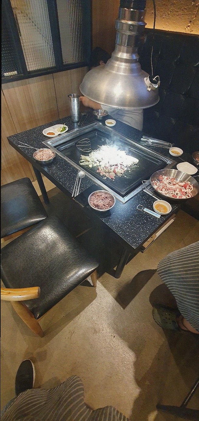  푸짐하고 맛있는 방촌동 맛집, 배꼽숙성삼겹살과막창