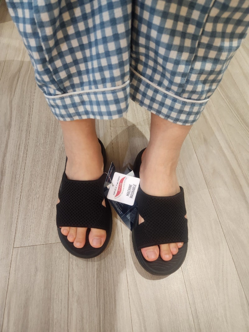 사무실 슬리퍼 발 편한 스케쳐스 고워크 아치핏 슬리퍼 솔직 사용기