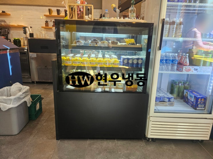 울산제과쇼케이스수리-세경냉동쇼케이스 소음으로 응축기팬모터교체수리 응축기청소 울산제과쇼케이스수리-세경냉동쇼케이스 소음으로 응축기팬모터교체수리 응축기청소