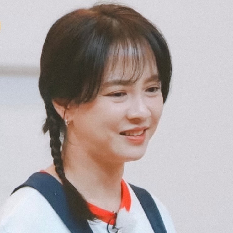  런닝맨 송지효 바지, 힙한 옷으로 완성한 여성 스타일링