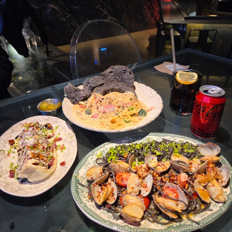  성수동 데이트 뚝섬역 이색 파스타 맛집 마야