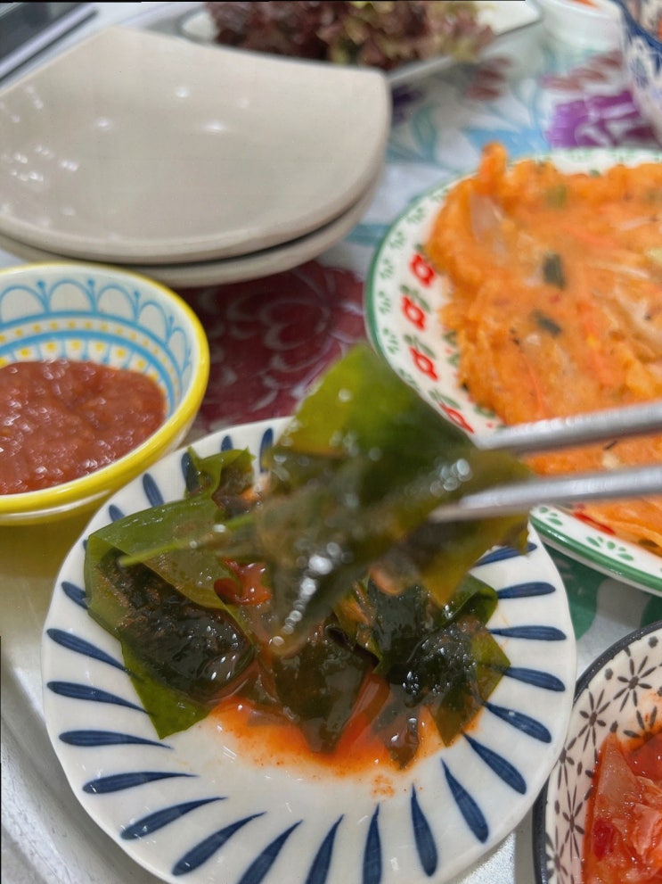  가족과 함께하는 서귀포맛집 제주할망밥상, 기본 찬 10가지 무한 제공에 감동!