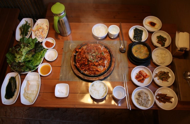  백운호수 맛집 도래샘에서 닭불고기와 한방참숯통닭구이로 가족외식!