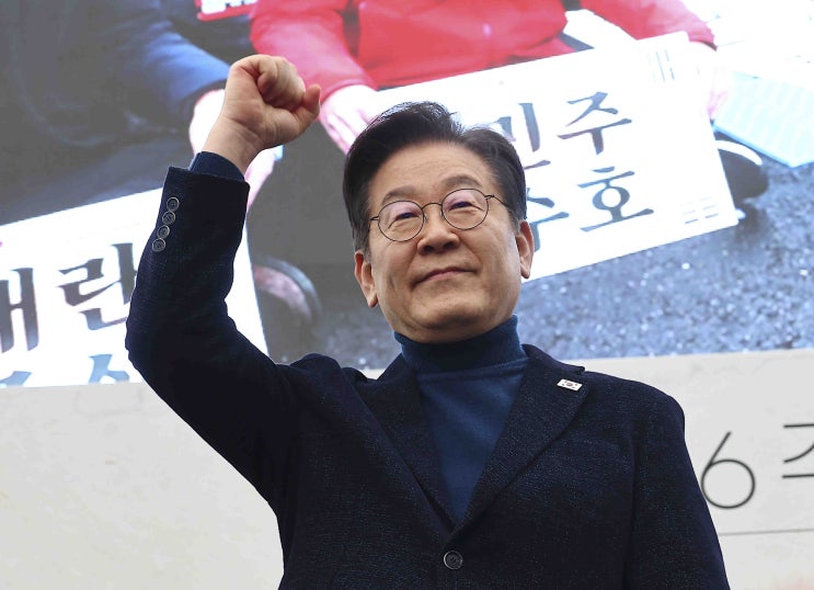 <b>이재명</b> <b>대장동</b><b>재판</b> 2주만에 <b>재개</b>…<b>재판</b>부 교체 뒤 첫 공판