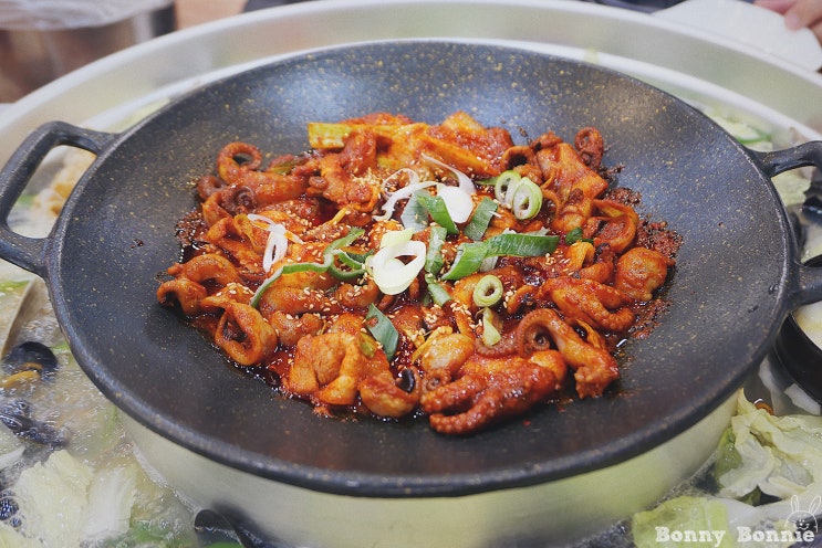  안양 종합운동장 맛집 핫플래터도어 비산점
