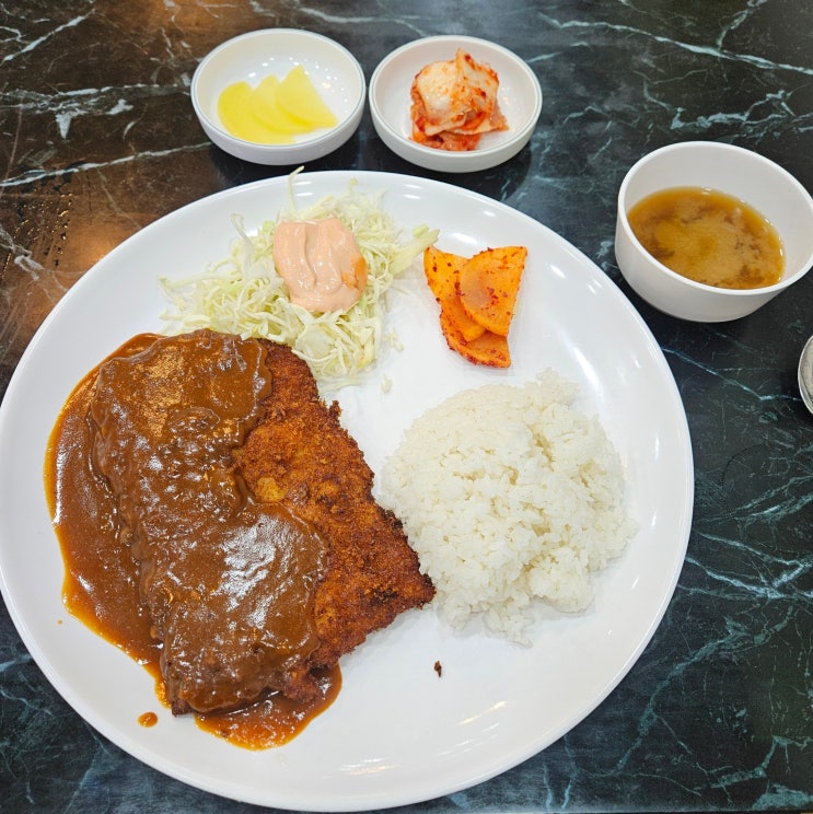  모이세분식 안양일번가 혼밥 맛집 치즈돈까스 후기