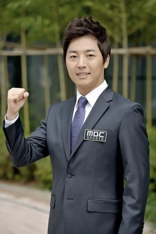  [단독] '홍준표 캠프 합류' 이성배 전 아나 "정치인으로 평가받을 준비 됐다" (엑's 인터뷰①)