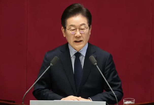 <b>이재명</b> 캠프 깜짝 공약 발표... 충북 <b>바이오산업</b> 클러스터)